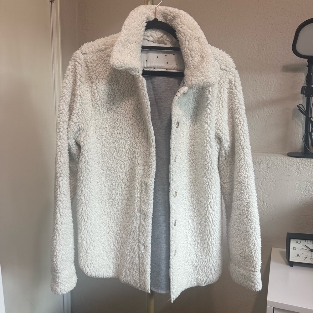 HEM & THREAD Soft White Sherpa Button Up Jacket Cardigan Size Small - Picture 15 of 15